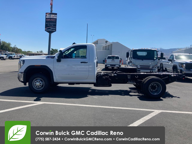 2024 GMC Sierra 3500HD Pro 18