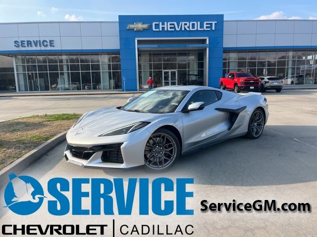 Blade Silver Metallic 2026 Chevrolet Corvette Coupe Rear-Wheel Drive 8-Speed Dual Clutch