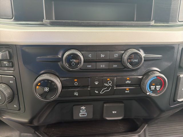 Used 2024 White Ford XL image 17