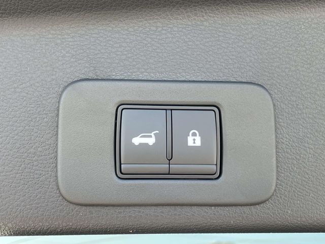 New 2026 Black Nissan SL image 9