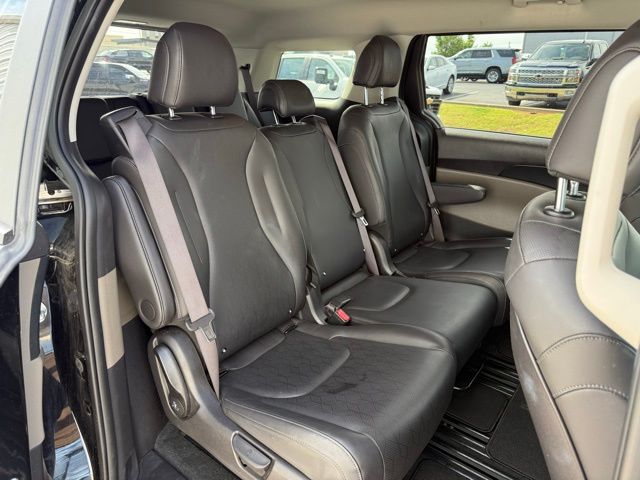 used 2025 Kia Carnival car, priced at $34,838