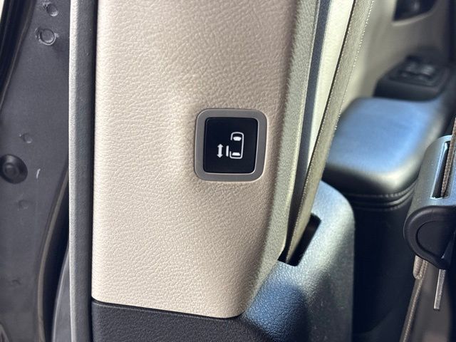 Used 2019 Chrysler Pacifica Van