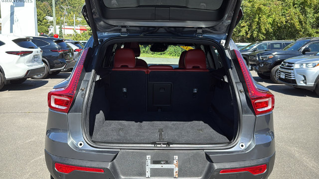 Used 2019 Volvo XC40 SUV