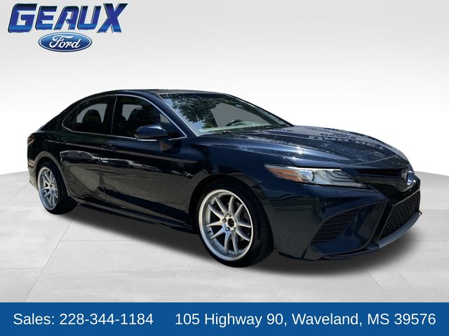 Teal (Aqua) 2019 Toyota Camry XSE FWD Sedan Front-Wheel Drive 8-Speed Automatic