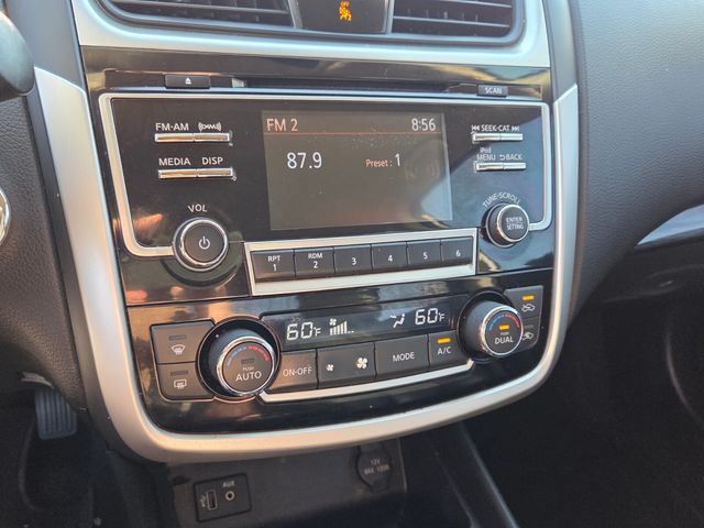 Used 2018 Silver Nissan 2.5 SL image 20