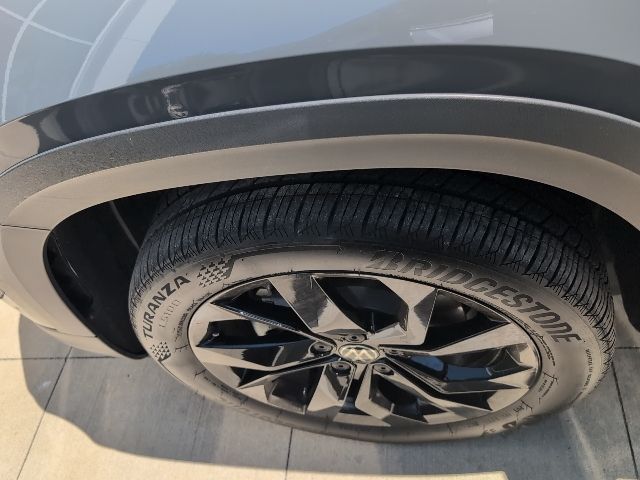 2023 Volkswagen Taos 1.5T SE Gray at Sutliff Volkswagen