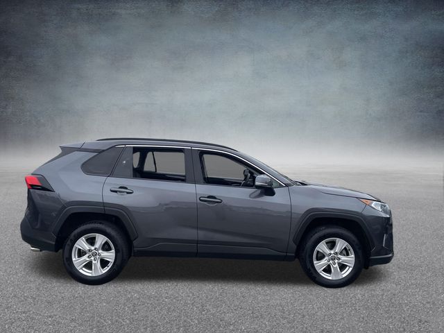 2021 Toyota RAV4 XLE 4