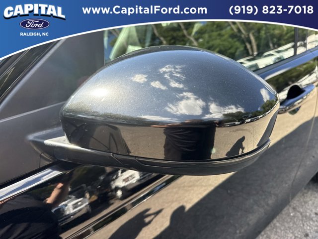 Used 2019  Land Rover HSE image 12