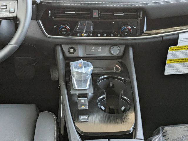 2025 Nissan Rogue SL photo
