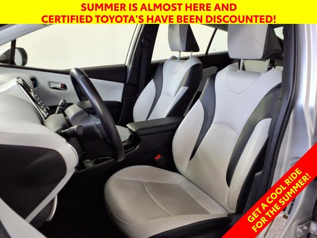 2022 Toyota Prius XLE photo