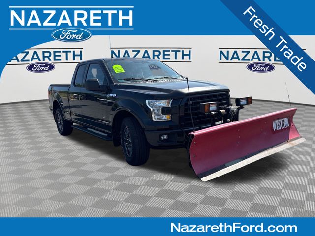 Tuxedo Black Metallic 2015 Ford F-150 Pickup Truck Four-Wheel Drive 6-Speed Automatic