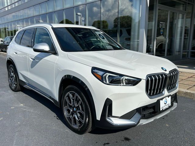 2023 BMW X1 xDrive28i 3