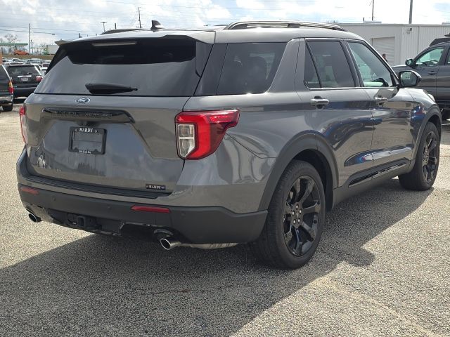 2024 Ford Explorer ST-Line:C02489A