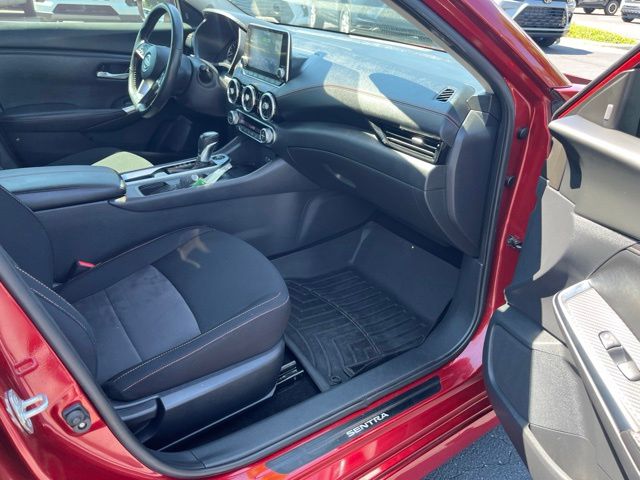 2023 Nissan Sentra SR - Photo 16
