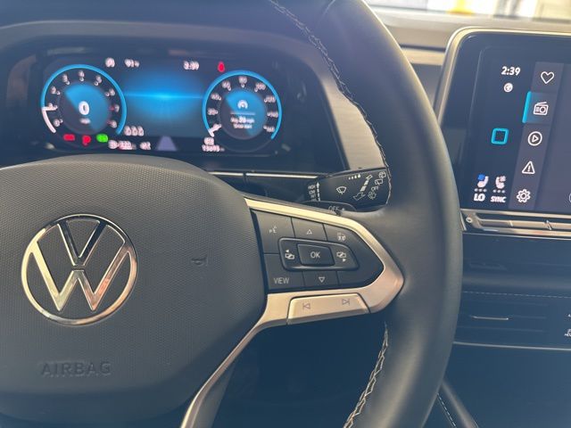 2025 Volkswagen Atlas Cross Sport 2.0T SE w/Technology  at Legacy Ford