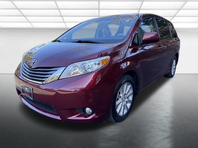 Salsa Red Pearl 2014 Toyota Sienna XLE 7-Passenger AWD Minivan All-Wheel Drive 6-Speed Automatic Overdrive