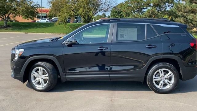 2022 GMC Terrain SLE 5