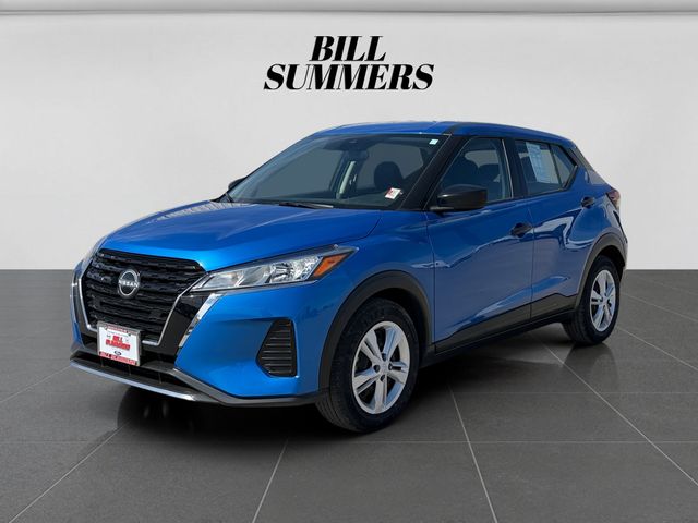 2022 Nissan Kicks S FWD