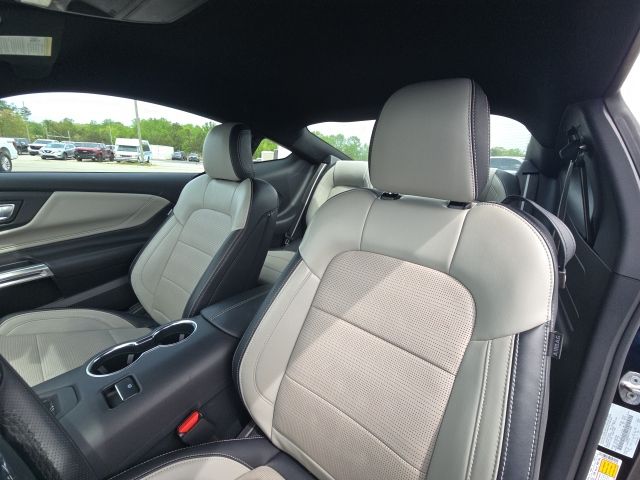 2025 Ford Mustang EcoBoost Premium:B02251