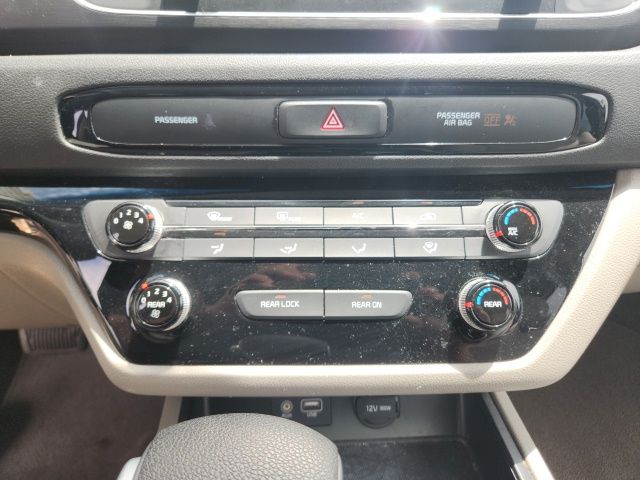 Certified Used 2021 White Kia LX image 22