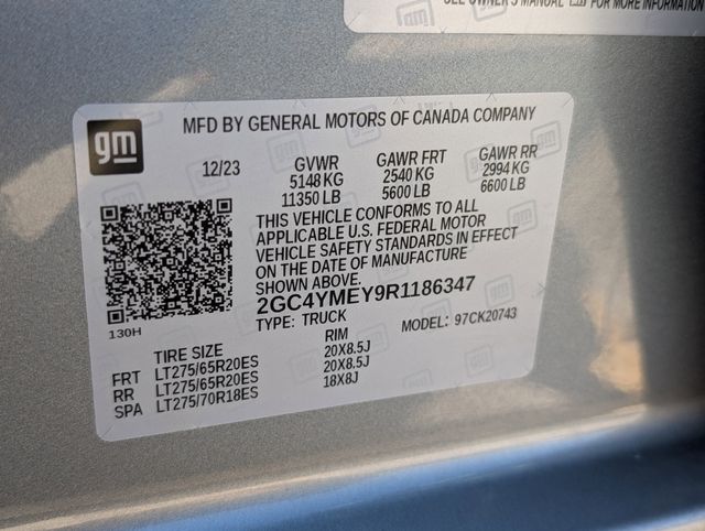 Used 2024 Gray Chevrolet Custom image 25