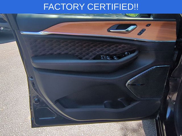 Used 2024 Black Jeep Summit Reserve 4xe image 12