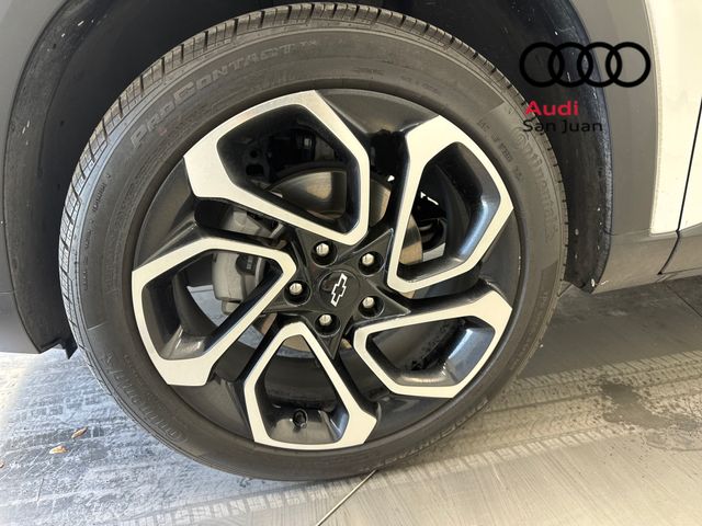 Used 2025 White Chevrolet 2RS image 6