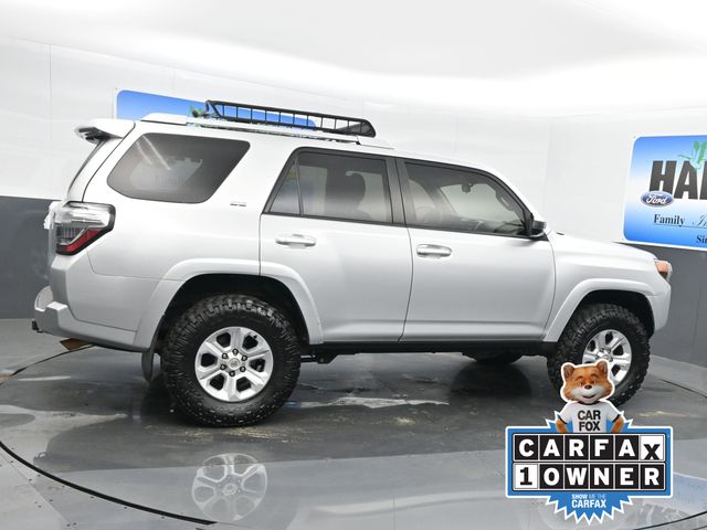 2017 Toyota 4Runner SR5 photo