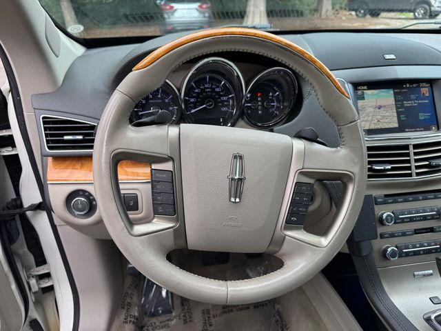 2012 Lincoln MKT EcoBoost 26