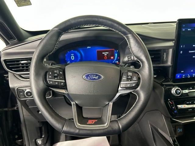 2021 Ford Explorer ST 28