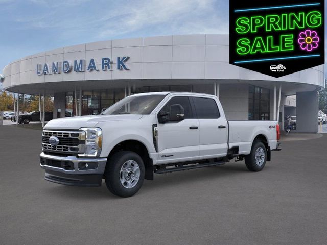 Oxford White 2026 Ford F-250 Super Duty XLT Crew Cab 4WD Pickup Truck Four-Wheel Drive Automatic