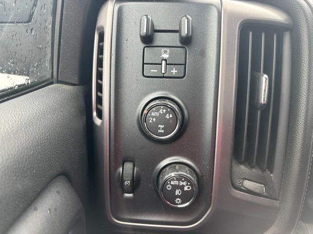 Used 2016 Red GMC SLE image 8