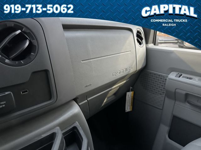 New 2025 White Ford 14FT BOX/SIDE DOOR image 26