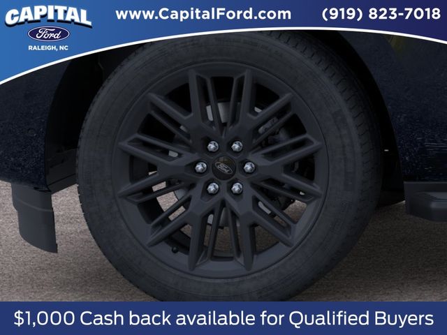New 2026 Black Ford Platinum image 19