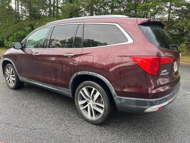 2017 Honda Pilot Touring photo