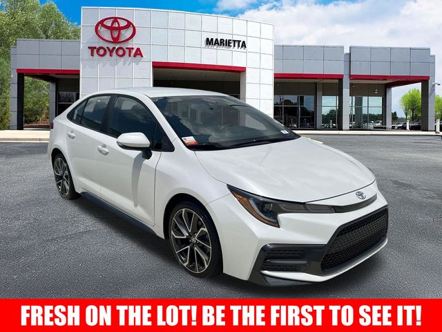 Pearl 2022 Toyota Corolla SE FWD Sedan Front-Wheel Drive Continuously Variable Transmission
