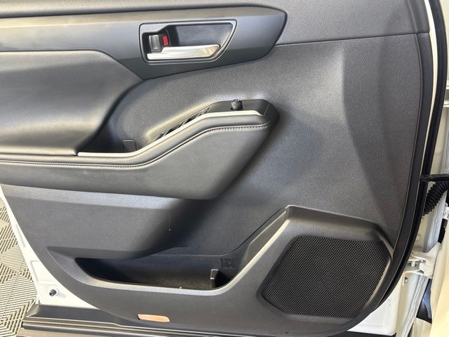 Used 2022 Toyota Highlander SUV