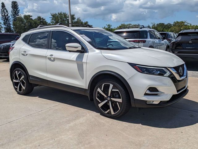 Pearl White 2021 Nissan Rogue Sport SUV / Crossover Front-Wheel Drive Continuously Variable Transmission