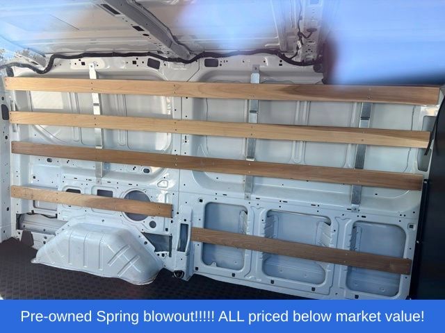 Used 2025 White Ford XL image 14