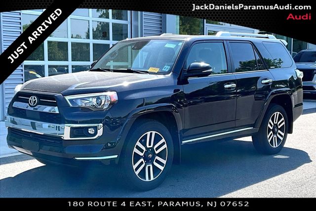 Midnight Black Metallic 2022 Toyota 4Runner Limited 4WD SUV / Crossover All-Wheel Drive 5-Speed Automatic