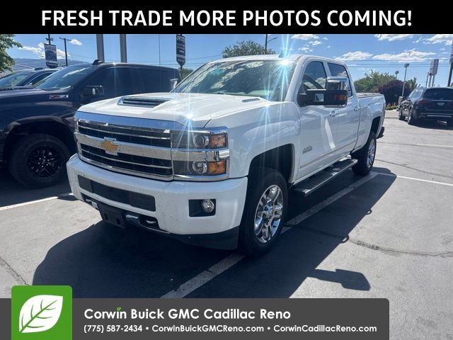 Summit White 2019 Chevrolet Silverado 2500HD High Country Crew Cab 4WD Pickup Truck Four-Wheel Drive 6-Speed Automatic