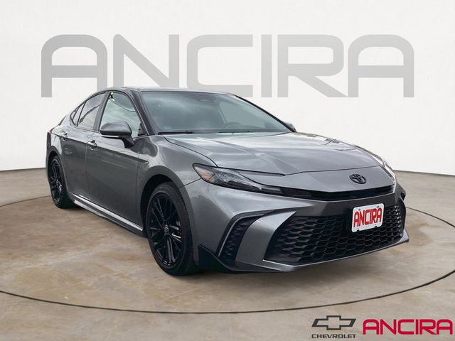 Silver 2025 Toyota Camry SE FWD Sedan Front-Wheel Drive Continuously Variable Transmission