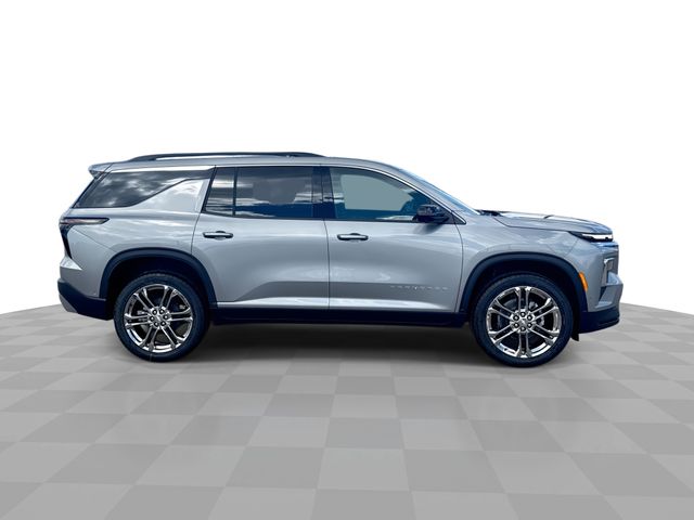 2025 Chevrolet Traverse LT photo