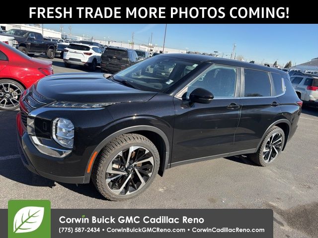 2022 Mitsubishi Outlander ES S-AWC