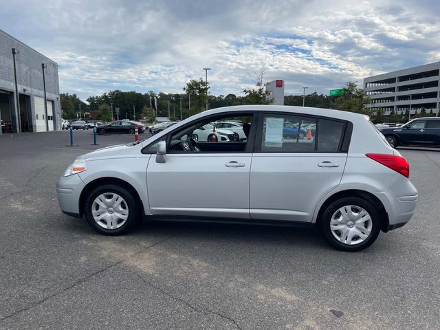 2011 Nissan Versa 1.8 S 6