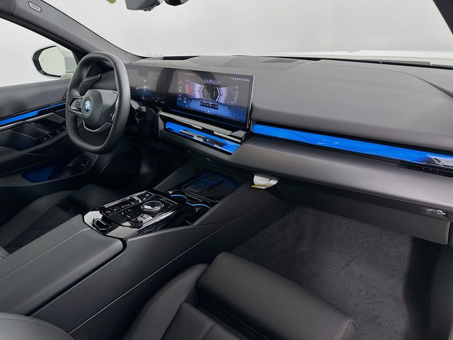 2025 BMW i5 xDrive40 31