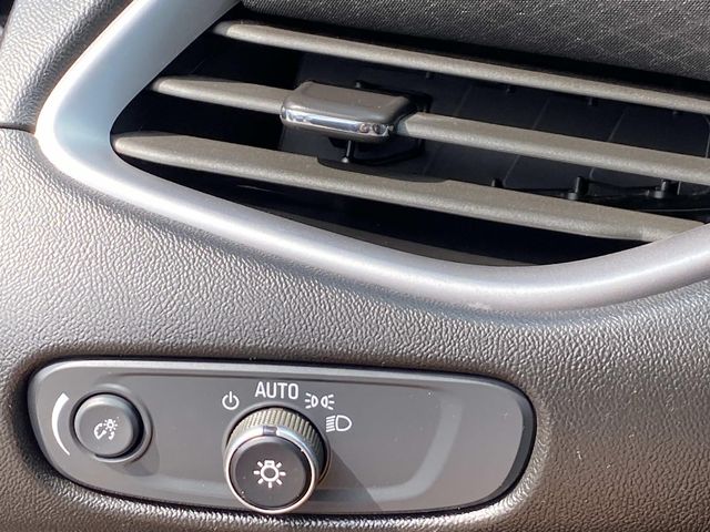 Used 2025 Chevrolet Malibu Sedan