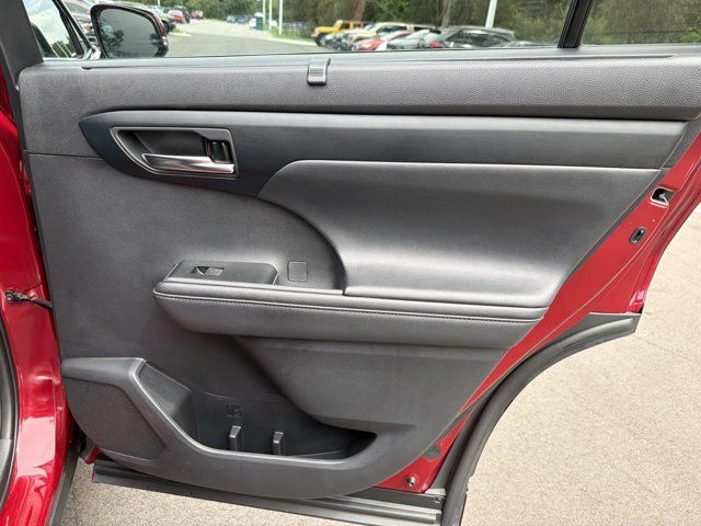Used 2020 Toyota Highlander SUV