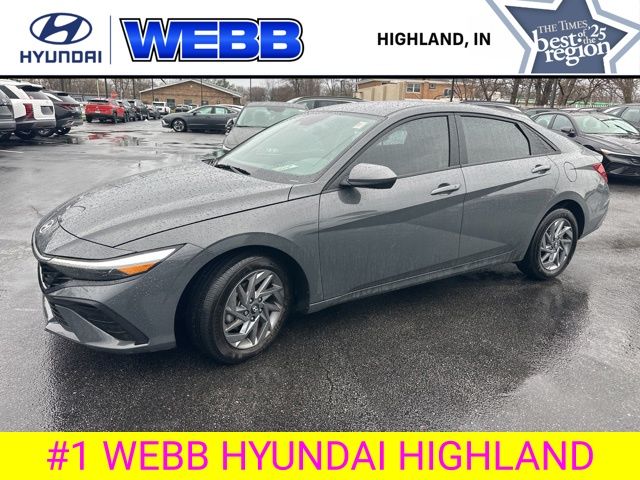 Used 2024 Gray Hyundai SEL image 26