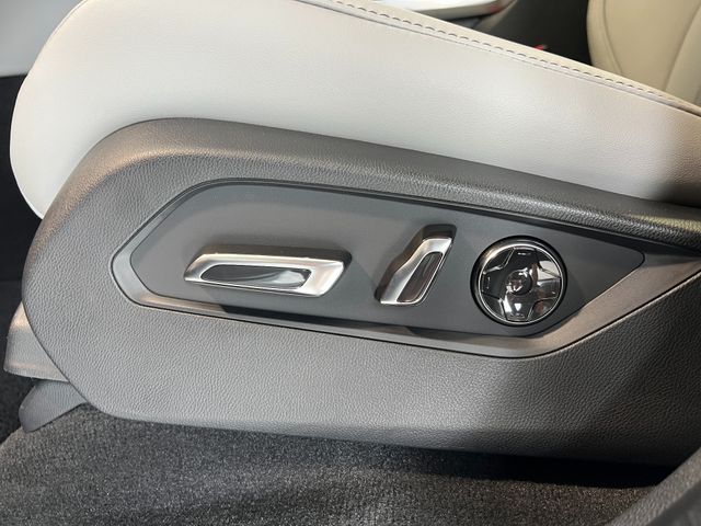 2026 Acura MDX Technology Package - Solar Silver Metallic exterior view 15